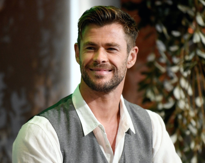 Chris Hemsworth Slicked Back Undercut 2019